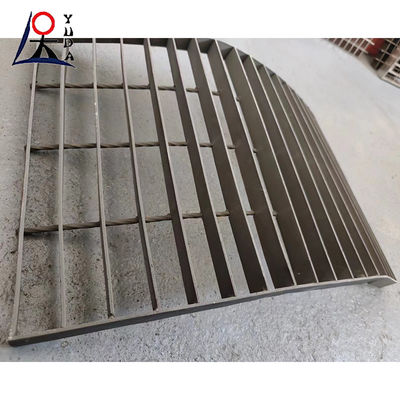 Serrated Type Hot Dipped 30 X 3mm Galvanized Steel Grating 0.3-1.5m for Metal Building