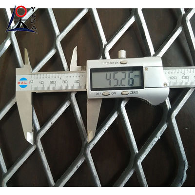 Window Screen Filter Highly Corrosive Durable Steel Iron Expanded Wire Mesh In Customized Hole Shapes