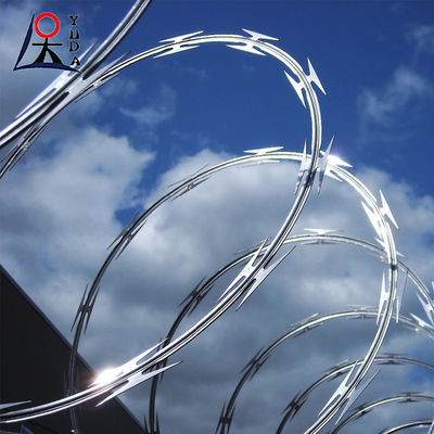 Hot Dipped Galvanized BTO-18 Concertina Barbed Wire Rolls 50kg