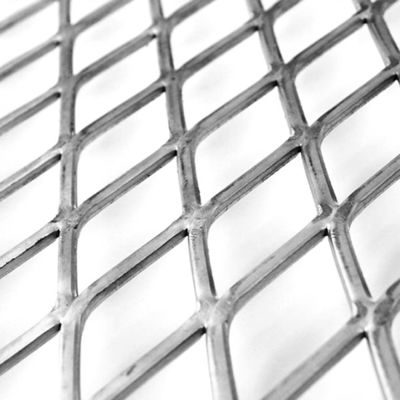 Heavy Duty Expanded Metal Wire Mesh Diamond Shape Stretched Punching Mesh